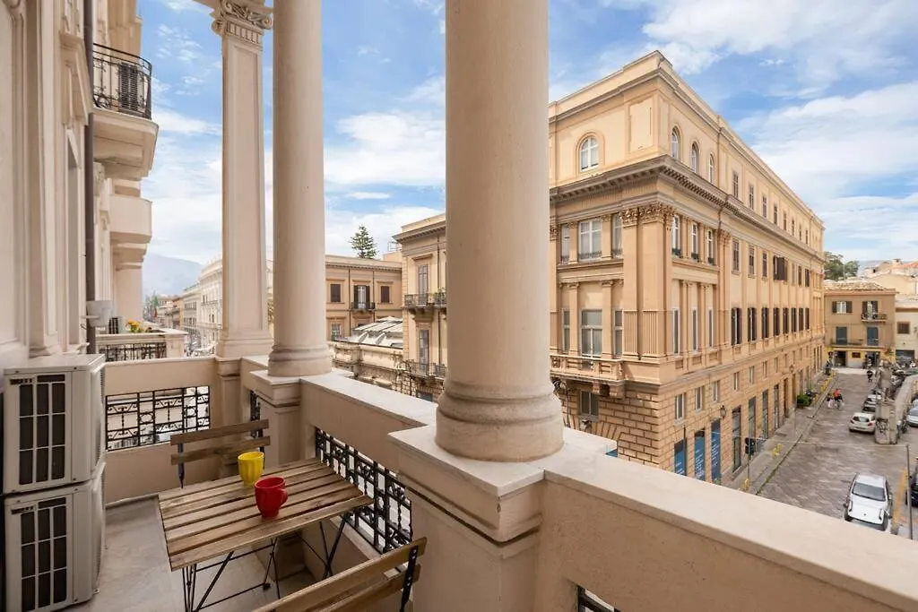 Apartment Ninni'S House By Domusicily Palermo Italien